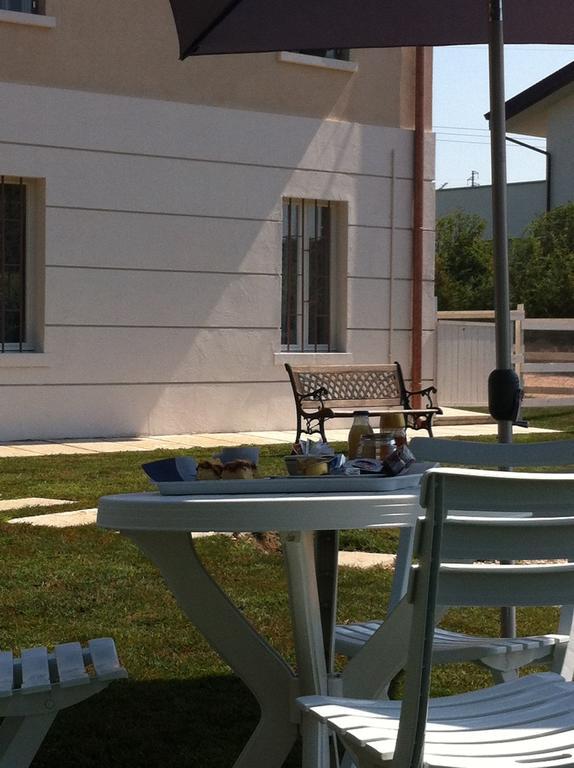 Bb Masotte Bed & Breakfast Sommacampagna Bagian luar foto