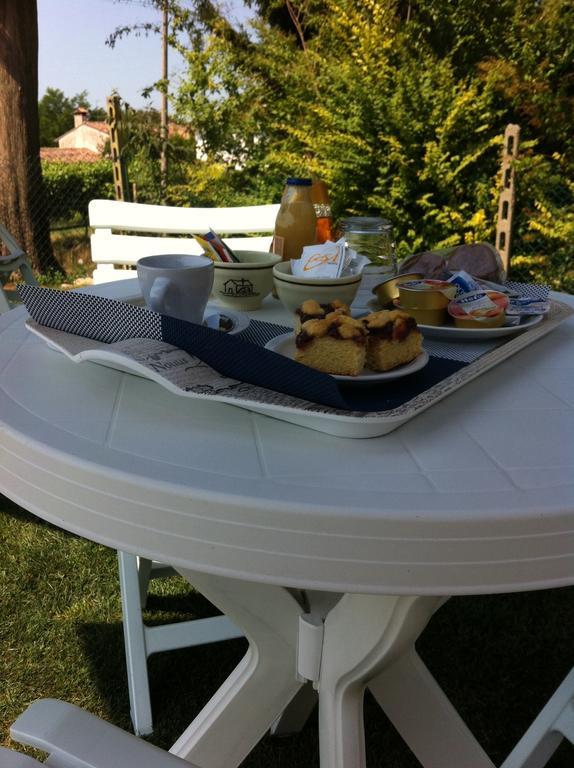 Bb Masotte Bed & Breakfast Sommacampagna Bagian luar foto
