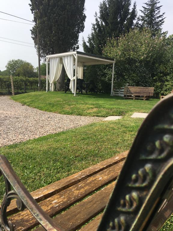 Bb Masotte Bed & Breakfast Sommacampagna Bagian luar foto