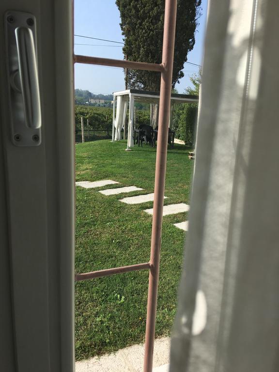 Bb Masotte Bed & Breakfast Sommacampagna Bagian luar foto